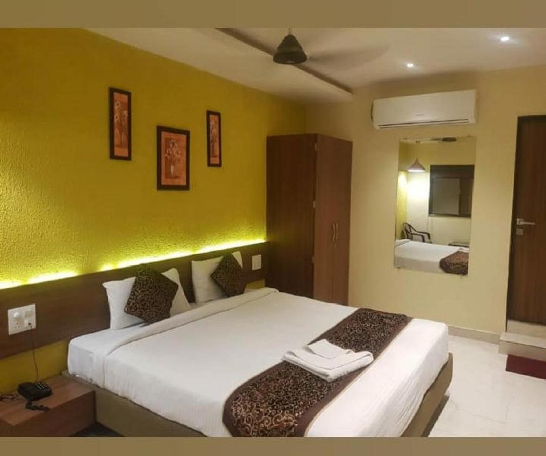 Ash Luxury Hotel With View Of Taj Mahal Agra  Eksteriør billede